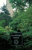 USA, America, United States, United States of America, New York, New York city, city, cities, memorial, memorials, monument, monuments, central park, park, parks, the beetles, singer, singers, entertainer, entertainers, strawberry fields, sign, signs, john lennon, paul macartney, ringo star, george harrison, FF25,