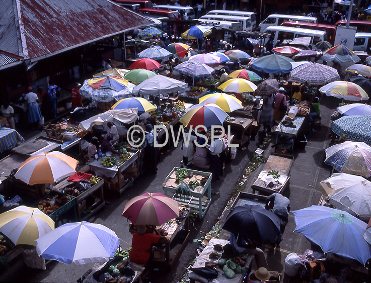 stock photo image: Caribbean, the caribbean, carribean islands, saint george, st george, grenada, market, markets, spice, spices, spice market, spice markets, umbrella, umbrellas, FF25,