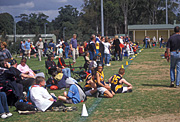 Australia, australian, people, crowd, crowds, Sport pictures, Sports, child, children, oval, ovals, parent, parents, football.