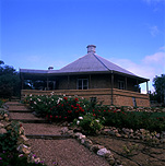 Australia, south australia, sa, murray bridge, architecture, roundhouse, roundhouses, round house, round houses, footpath, footpaths, path, paths, pathway, roof, roofs, rooves, chimney, chimneys.