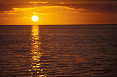 Australia, sa, south australia, sea, seas, sunset, sunsets, sunrises and sunsets, mood, mood scene, mood scenes, sun, the sun, cloud, clouds.