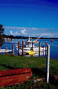 Australia, river, rivers, water, marker, markers, depth, depth marker, depth markers, water level, water levels, jetty, jetties, pier, piers, measure, measures, measuring, measuring stick, measuring sticks, water height, boat, boats, boating, flood, flood marker, flood markers.