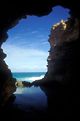 Australia, vic, victoria, National Park, National Parks, port campbell, port campbell national park, australia's national parks, limestone, limestone cliff, limestone cliffs, coast, coastal, coastline, coastlines, grotto, the grotto, cave, caves, caving.