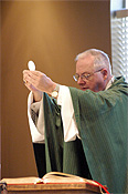 Religion, religions, religious, catholic, catholics, catholic religion, roman catholic, roman catholics, roman catholic church, roman catholicism, christianity, christian, christians, faith, spirituality, worship, worships, worshipping, people, consecrate, consecrates, archbishop, archbishops, rite of blessing, MM49,