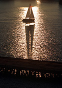 Europe, Western Europe, UK, Britain, British Isles, England, United Kingdom, Great Britain, London, thames, thames river, river thames, river, rivers, yacht, yachts, yachting, boat, boats, boating, sunset, sunsets, sunrises and sunsets, mood, mood scene, mood scenes.