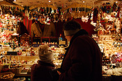 Europe, Austria, innsbruck, christmas, christmas scene, christmas scenes, market, markets, FF25,