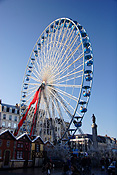 Europe, France, Lille, Grand place, ferris wheel, ferris wheels, ferriswheel, ferriswheels, fair, fairs, fairground, fairgrounds, fair ground, fair grounds, fairground ride, fairground rides, theme park, theme parks, amusement, amusement ride, amusement rides, amusement park, amusement parks, fun spot, fun spots, fun park, fun parks, circle, circles, wheel, wheels, ferris, FF25,