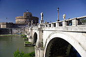 Europe, Italy, Italian, Rome, architecture, bridge, bridges, castle, castles, sant angelo, castle sant angelo, river, rivers, light, lights, lamp, lamps, street light, street lights, street lamp, street lamps, statue, statues, arch, arches, archway, archways, FF25,