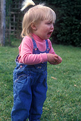 People, child, children, girl, girls, female, females, toddler, toddlers, cry, cries, crying, children crying, crying child, crying children, outdors, Australia, Sport pictures, Sports, balloon images, hot air balloons