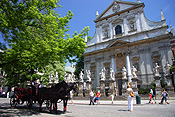 Poland, Cracow, krakow, architecture, church, churches, religion, religious, religious building, religious buildings, saint, saints, saint peter, st peter, paul, saint paul, st paul, peter, horse, horses, animal, animals, carriage, carriages, horse and carriage, FF25,