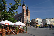 Poland, Cracow, krakow, architecture, church, churches, religion, religious, religious building, religious buildings, st mary, saint mary, church of st mary, church of saint mary, saint, saints, café, cafes, FF25,