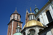 Poland, krakow, cracow, architecture, church, churches, cathedral, cathedrals, royal cathedral, religious, religious building, religious buildings, wawel, wawell hill, dome, domes, window, windows, cross, crosses, FF25,