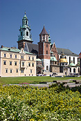 Poland, krakow, cracow, architecture, church, churches, cathedral, cathedrals, royal cathedral, religious, religious building, religious buildings, wawel, wawell hill, dome, domes, window, windows, cross, crosses, park, parks, FF25,
