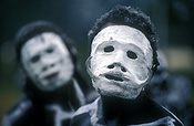New guinea, papua new guinea, mount hagen, mt hagen, mount hagen show, mt hagen show, ceremony, ceremonies, man, men, male, males, people, performer, performers, face paint, face paints, face painting, body paint, bodypaint, tribe, tribes, tribal.