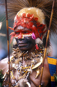 New guinea, papua new guinea, mount hagen, mt hagen, mount hagen show, mt hagen show, ceremony, ceremonies, man, men, male, males, hat, hats, jewellery, necklace, necklaces, people, performer, performers, face paint, face paints, face painting, body paint, bodypaint, tribe, tribes, tribal.