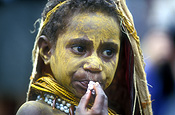 New guinea, papua new guinea, mount hagen, mt hagen, mount hagen show, mt hagen show, ceremony, ceremonies, people, child, children, jewellery, necklace, necklaces, people, performer, performers, face paint, face paints, face painting, body paint, bodypaint, tribe, tribes, tribal.