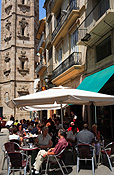 Europe, Spain, Spanish, Valencia, plaza, plazas, café, cafes, umbrella, umbrellas, table, tables, people, santa catalina, plaza santa catalina, FF25,