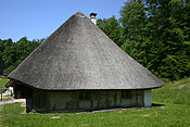 Europe, Switzerland, Swiss, Ballenberg, Ballenberg Museum, Swiss Open Air Museum, Switzerlands Farm Museum, Museum, Museums, architecture, house, houses, housing, roof, roofs, rooves, thatched, thatched roof, thatched roofs, thatched rooves.
