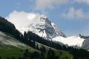 Europe, Switzerland, Swiss, Gstaad, alp, alps, swiss alps, mountain, mountains, snow, snow scene, snow scenes, cloud, clouds.