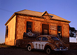 Australia, New South Wales, NSW, Silverton, outback, australian outback, outback australia, gallery, galleries, art gallery, art galleries, peter brown gallery, car, cars, vehicle, vehicles, house, houses, housing, cottage, cottages, architecture, roof, roofs, rooves.