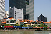 Singapore, river, rivers, boat, boats, boating, transport, transportation, vehicle, vehicles, highrise, high-rise, high-rise building, high-rise buildings, building, buildings, high-rise, skyscraper, skyscrapers, bridge, bridges.